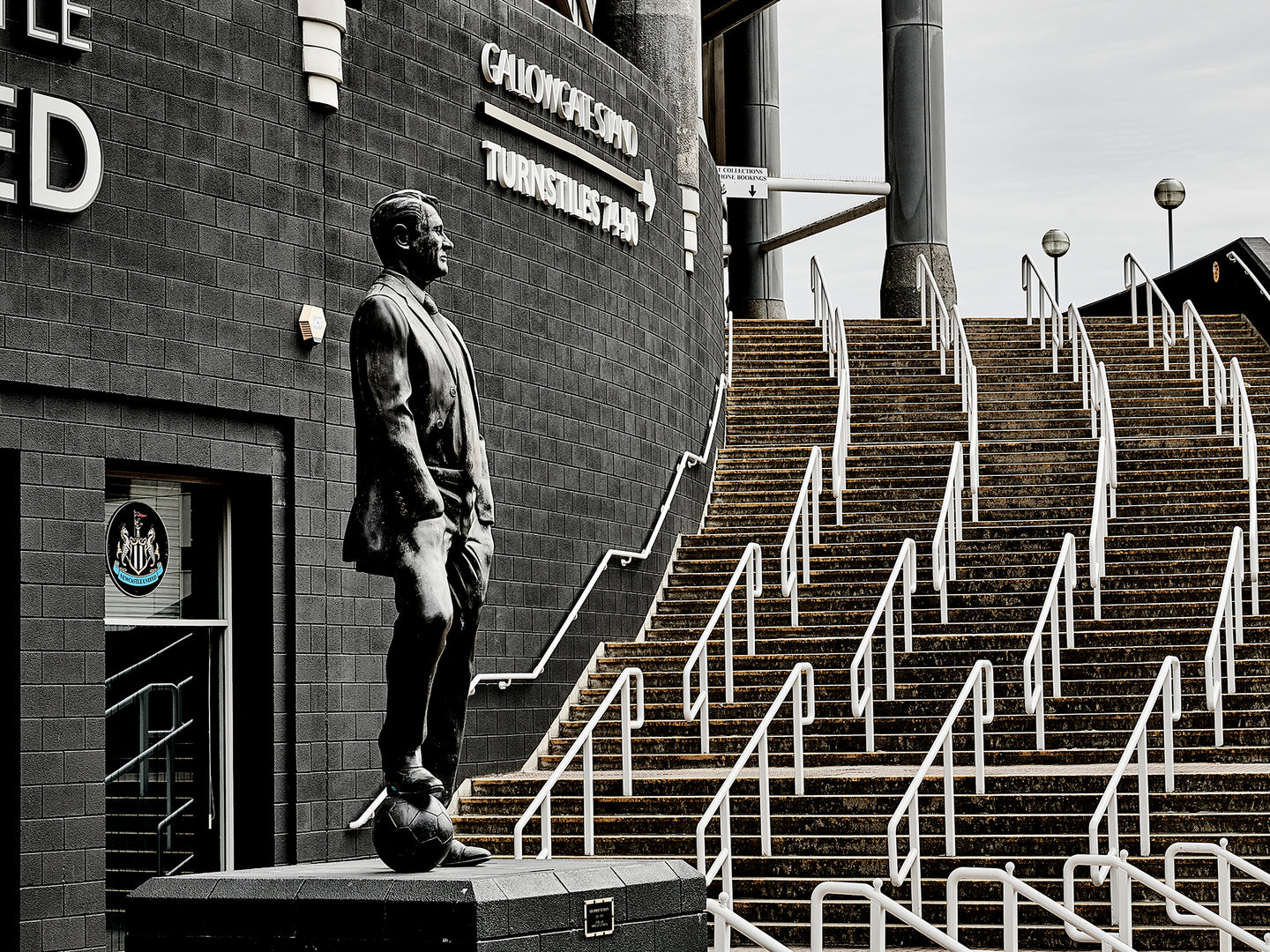 Bobby Robson Statue